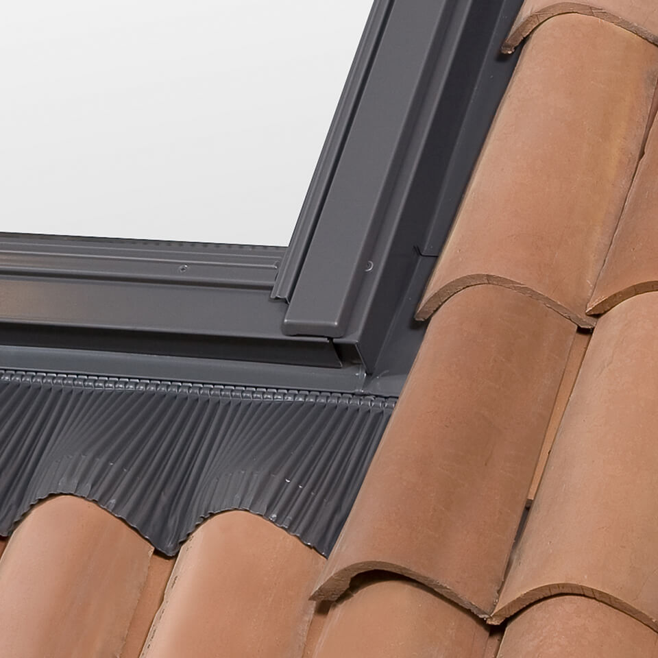 [KUF C4A] DAKEA UNIVERSAL TILE FLASHING (16-120MM) 55X98MM